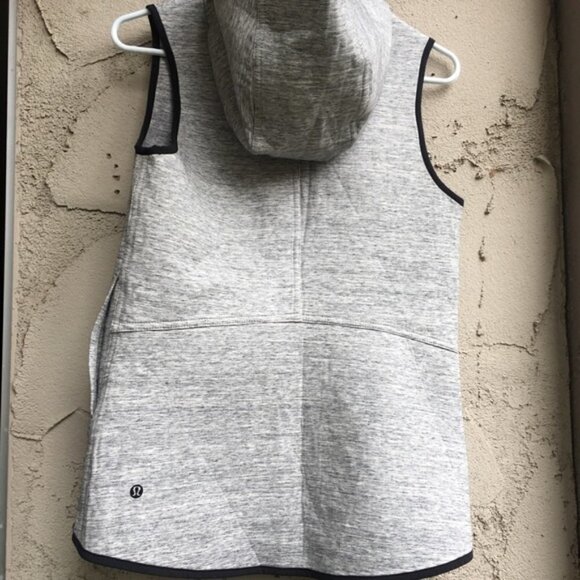 Lululemon Insculpt Resersiable Vest Size 6 - Picture 4 of 11